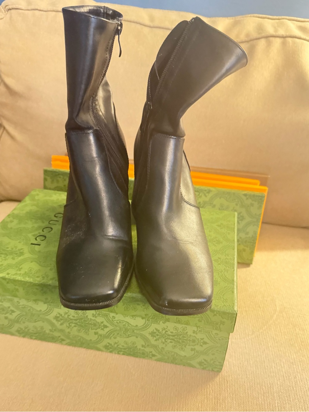 Black Leather Women's Ankle Boots - Classic Zip Closure